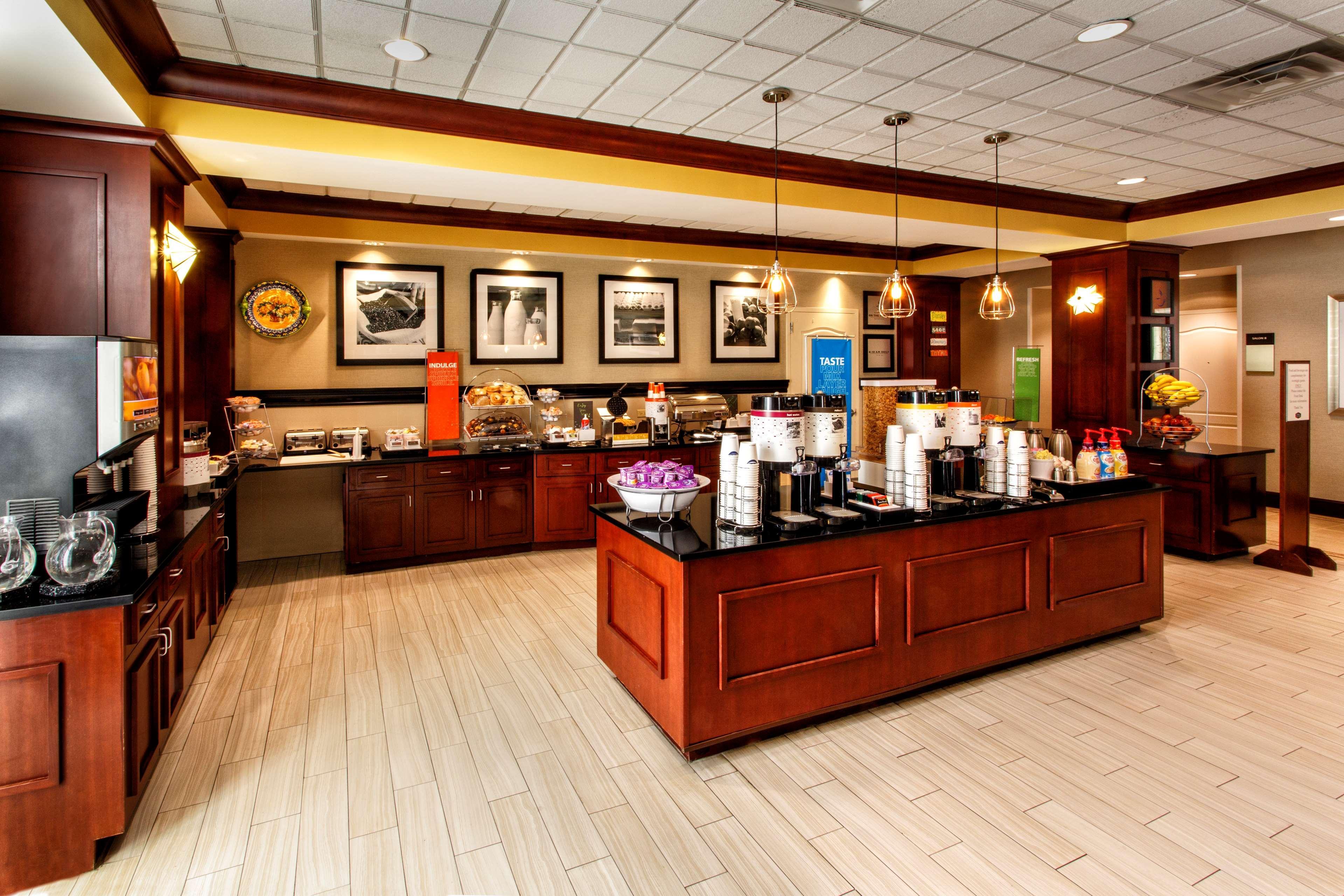 Hampton Inn & Suites Staten Island Nova Iorque Exterior foto
