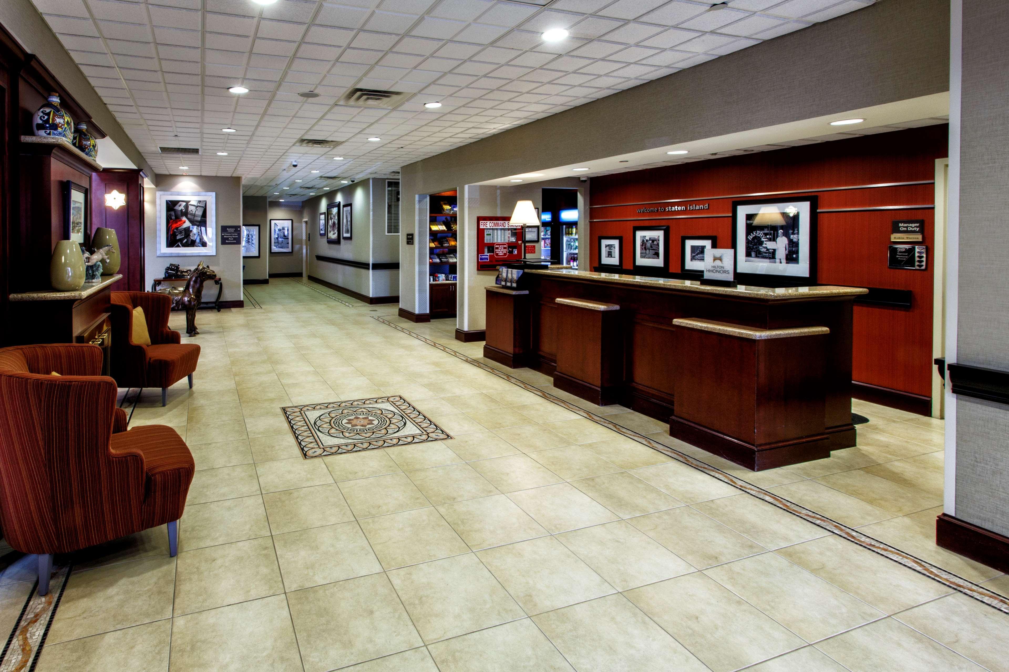 Hampton Inn & Suites Staten Island Nova Iorque Exterior foto