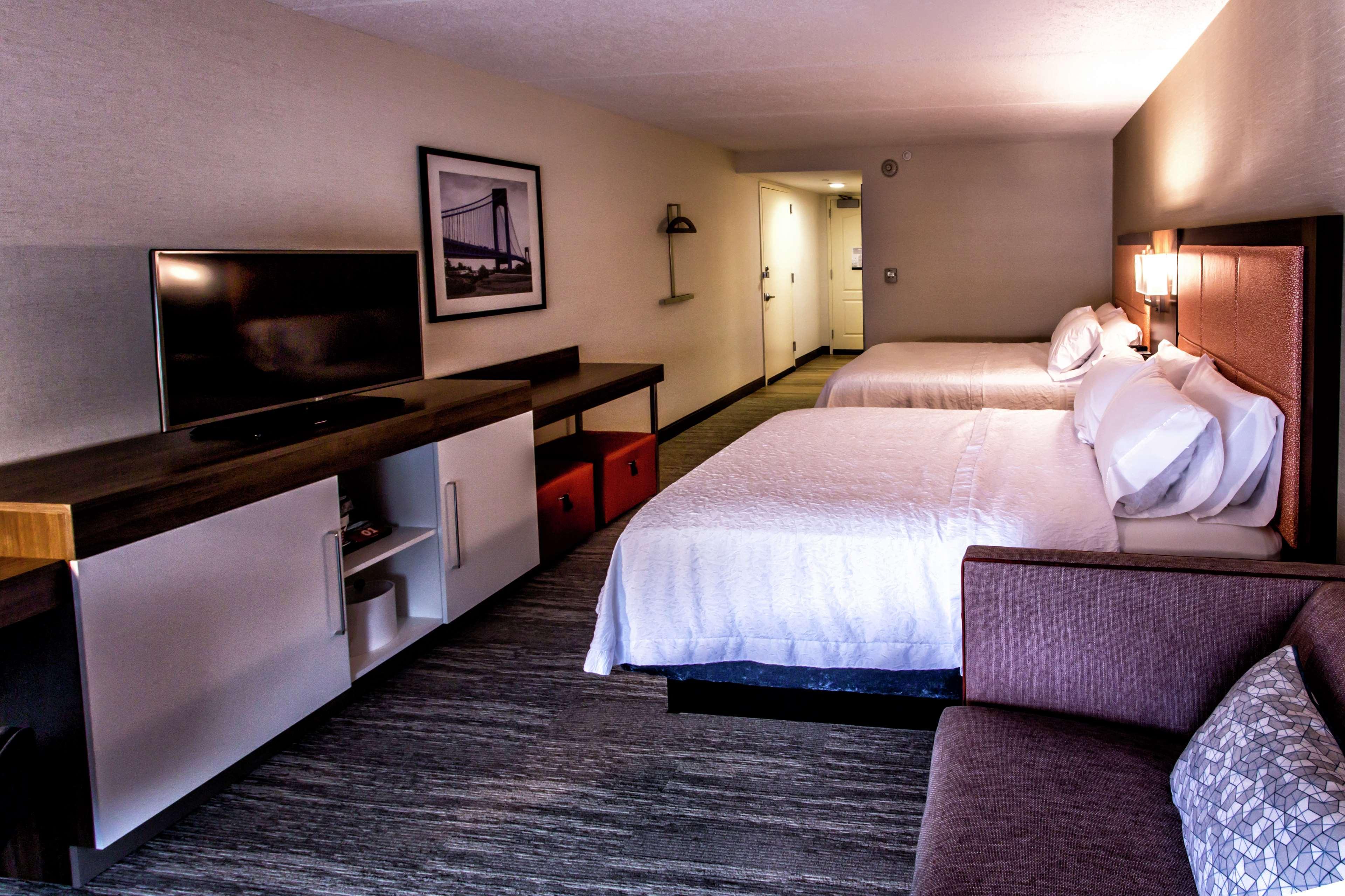 Hampton Inn & Suites Staten Island Nova Iorque Exterior foto