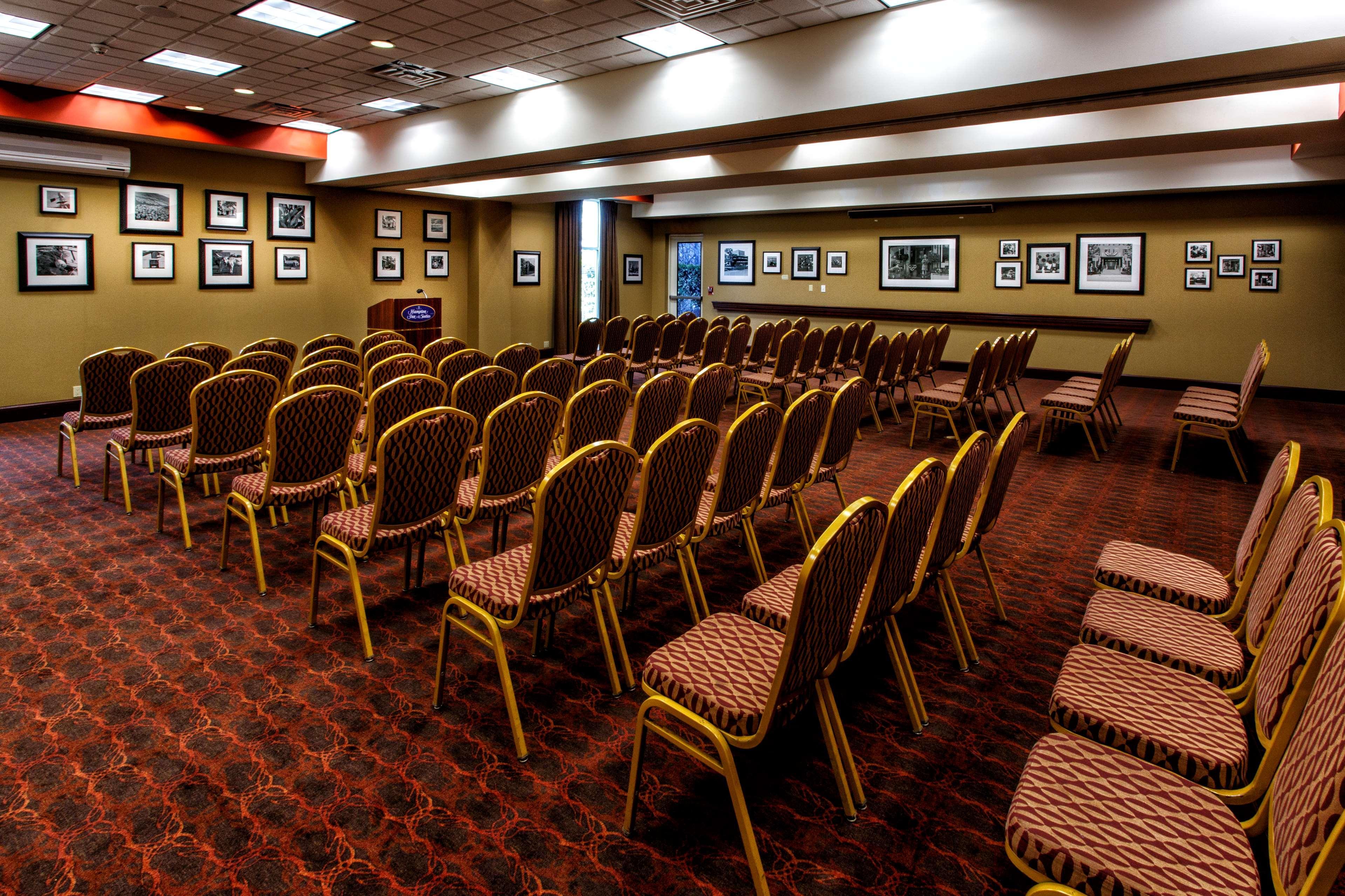 Hampton Inn & Suites Staten Island Nova Iorque Exterior foto