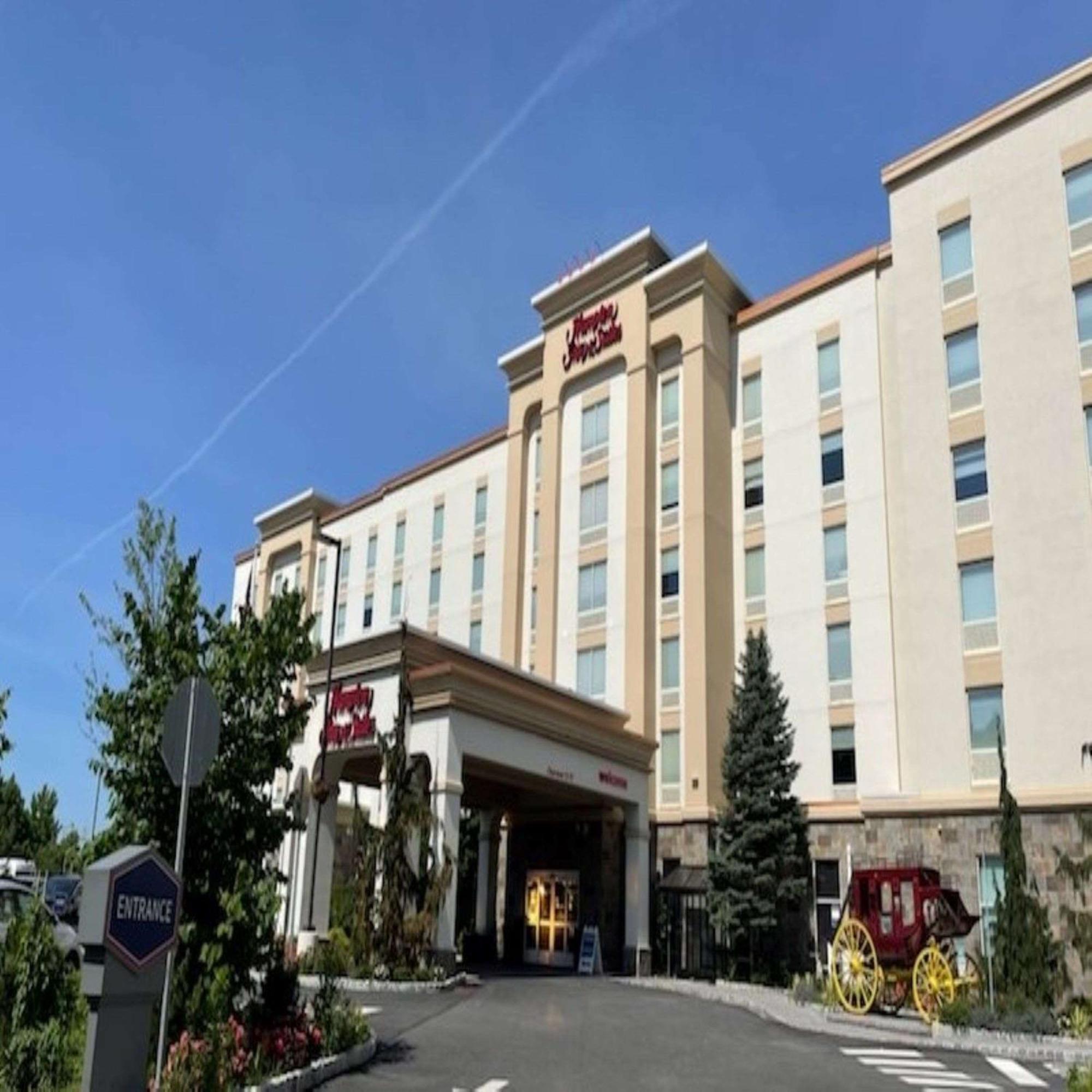 Hampton Inn & Suites Staten Island Nova Iorque Exterior foto