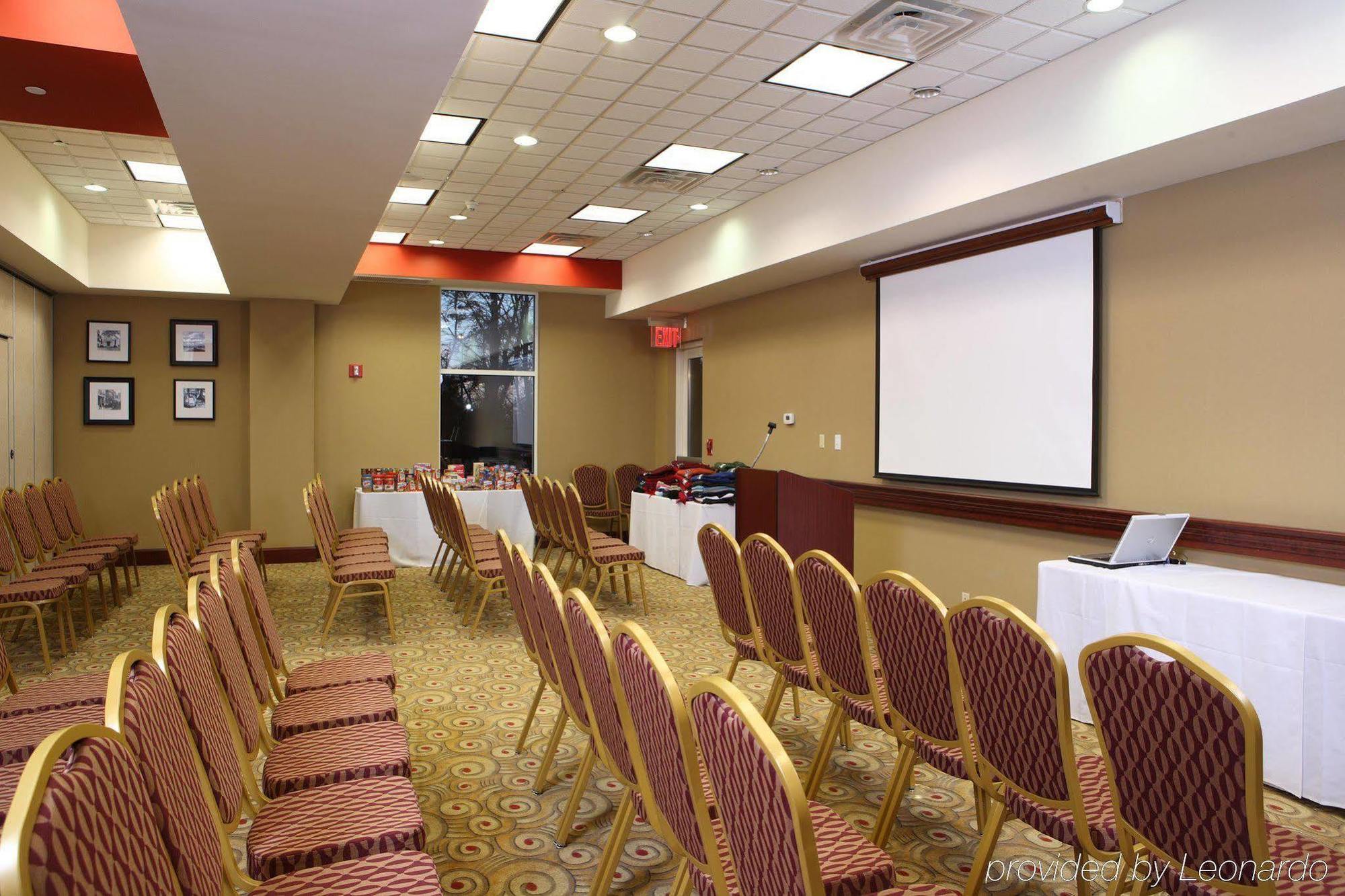 Hampton Inn & Suites Staten Island Nova Iorque Instalações foto